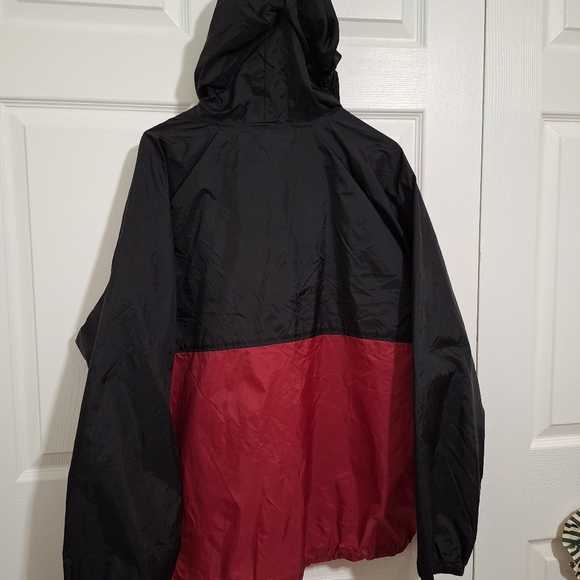 Pullover packable sport rain jacket - Picture 2 of 4
